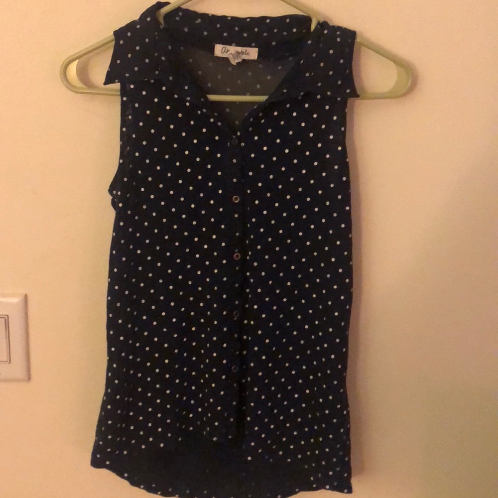 Aeropostale polka dot sleeveless blouse